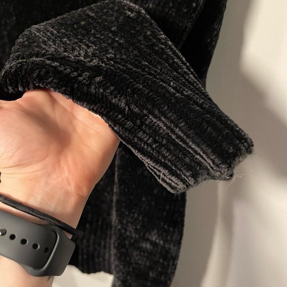 Zara Black Chanile Oversized V-Neck Chunky Knit Sweater, Size Small - Picture 9 of 10